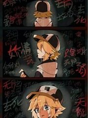 宝贝趴在墙上把腿张开
